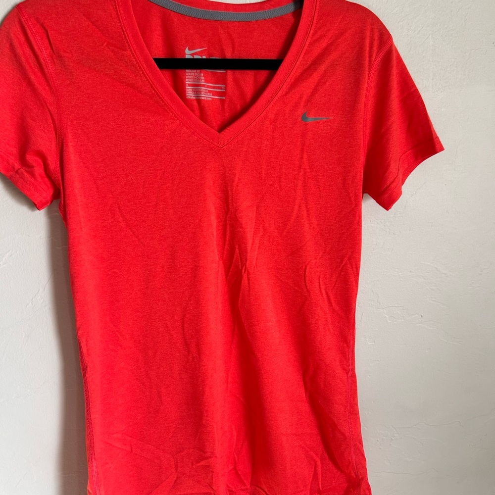 Nike Women's Bright Red Short Sleeve Tee